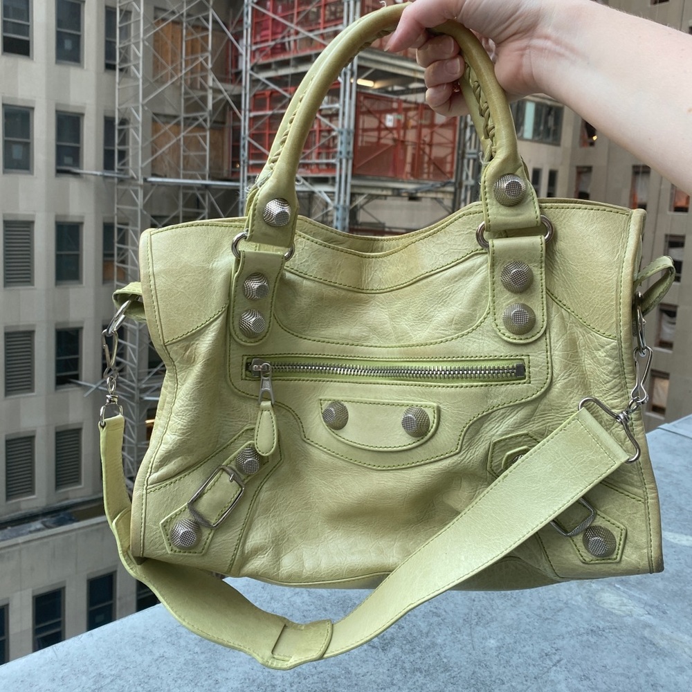 Balenciaga City 2 DAY LISTING